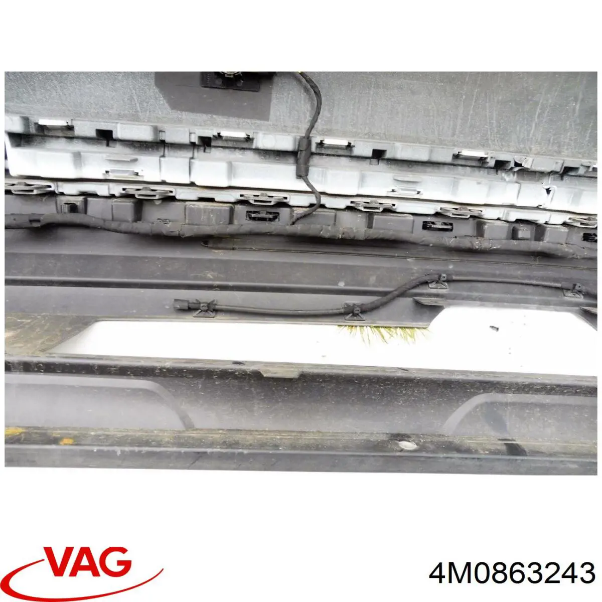 Консоль центральна панелі керування 4M0863243 VAG