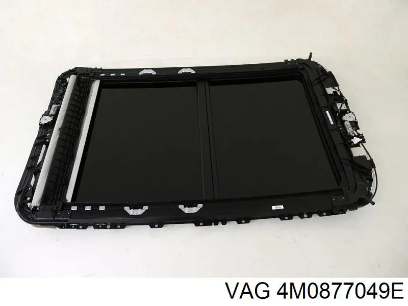 Купити 4M0877049D VAG Панель люка