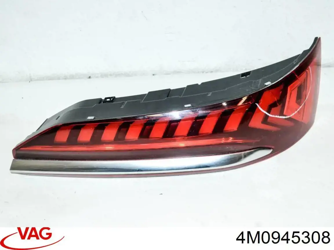 Задні ліхтарі Signeda ZAD191426R ціна, від 272.39 USD