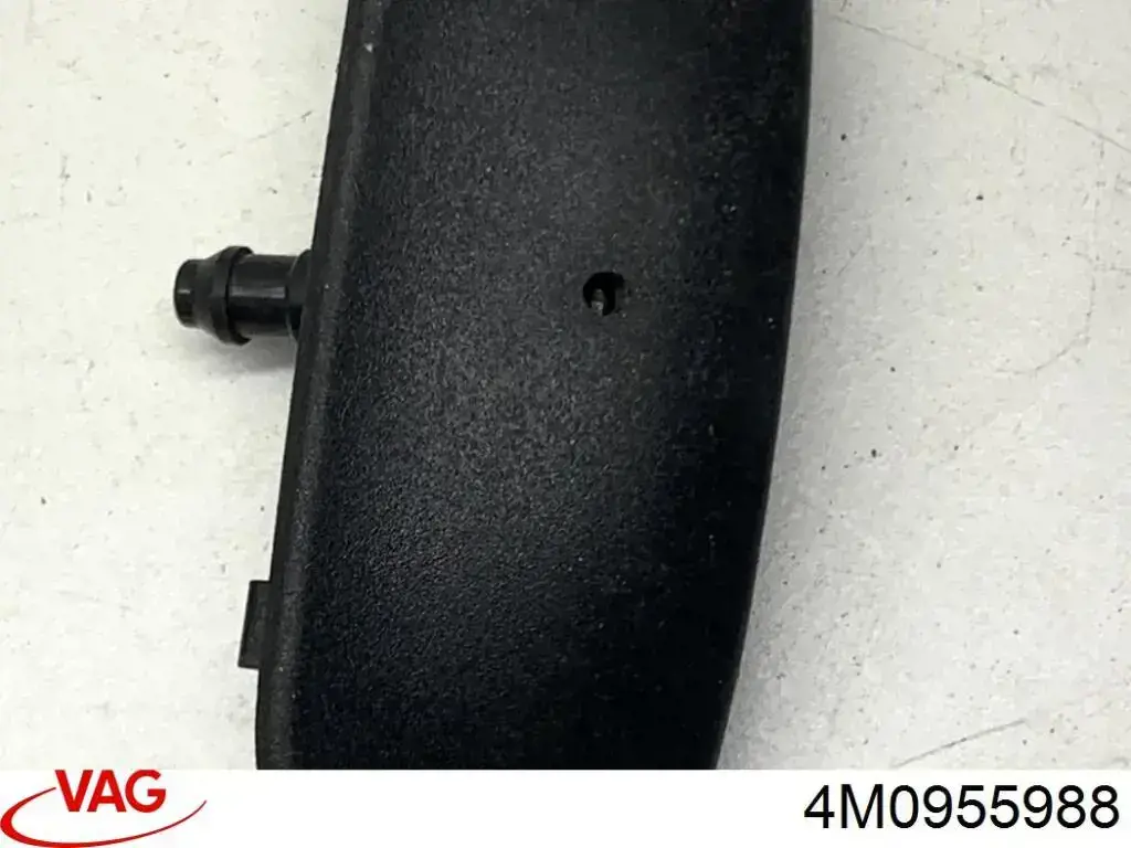 4M0955988 VAG Форсунка омивача скла лобового, права