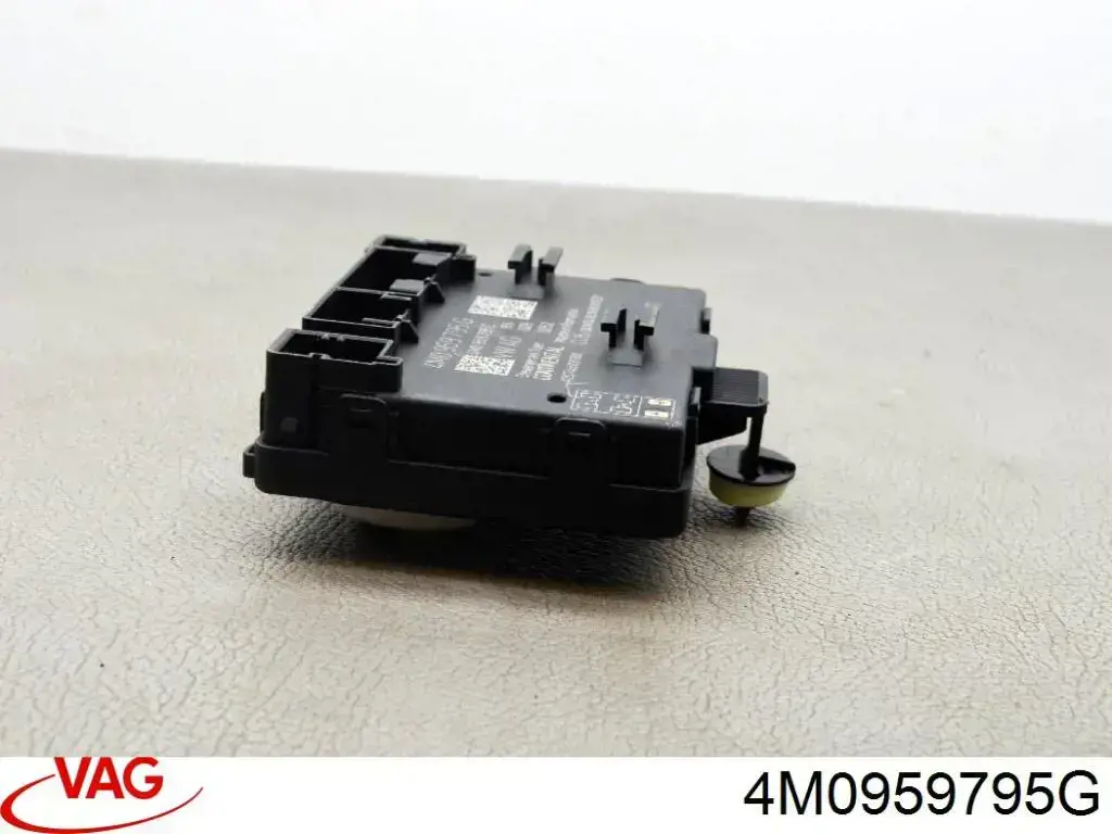 Блок комфорту задніх дверей VAG 4M0959795G ціна, від 6.33 USD