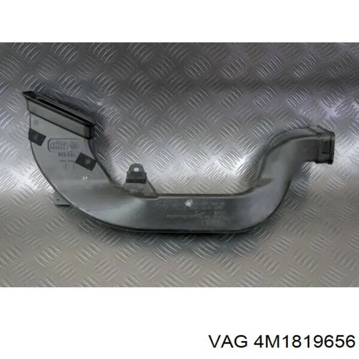 4M1819656 VAG Повітропровід, розподільник повітря під "торпедо", правий