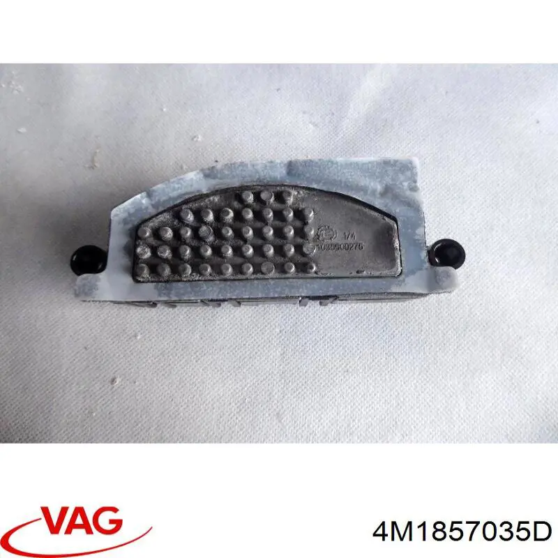Купити 4M1857035D VAG Ящик для рукавичок (бардачок)