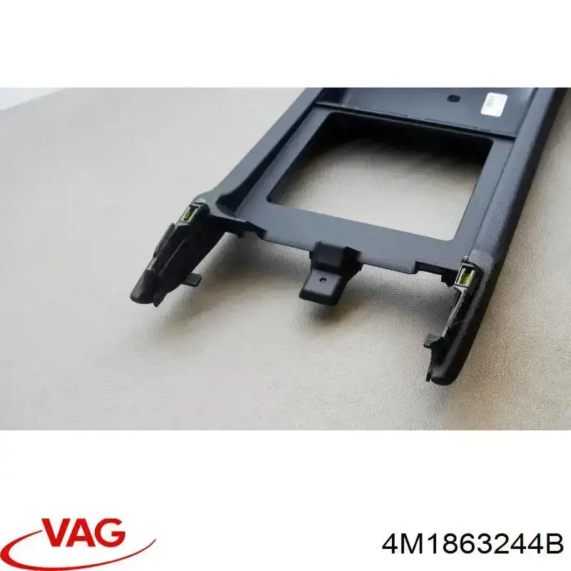 Декоративна накладка центральної консолі VAG 4M1863244B ціна, від 19.05 USD