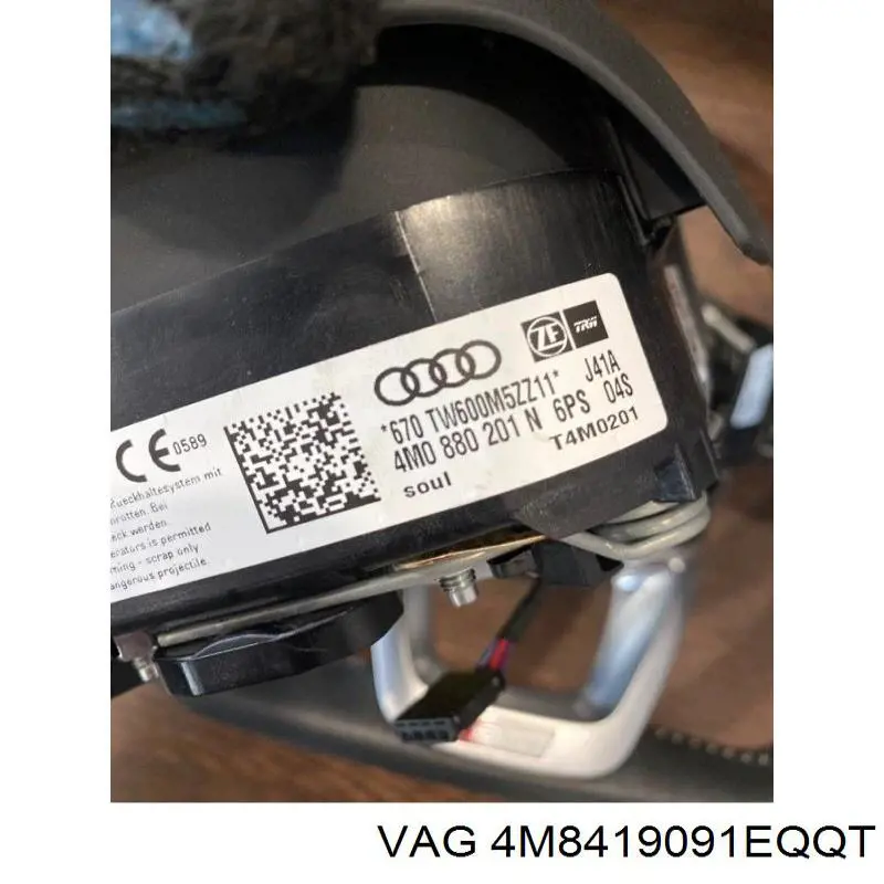 4M8419091EQQT VAG Рульове колесо