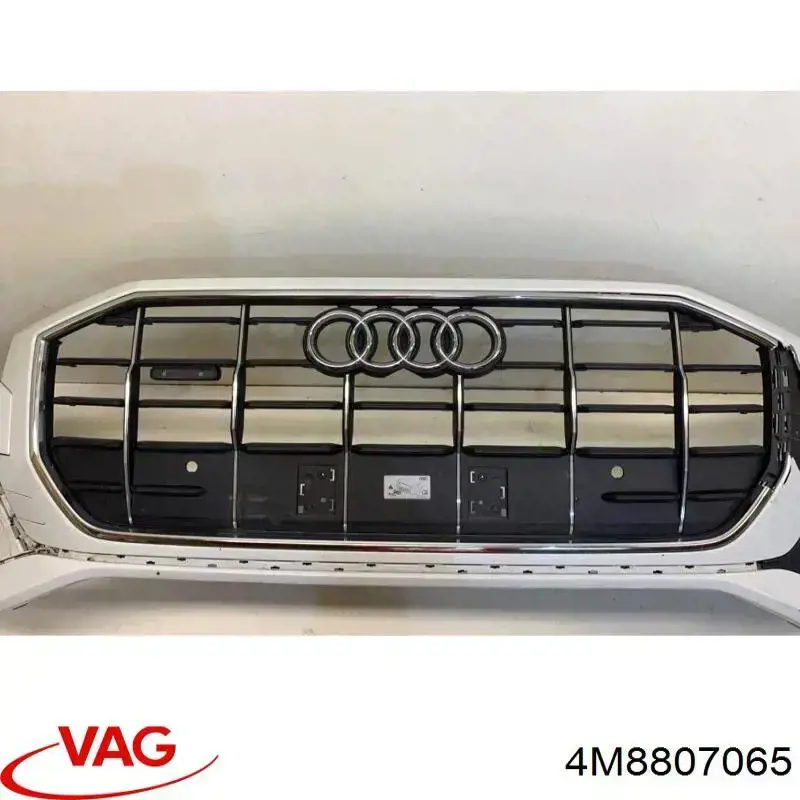 Передній бампер 4M8807065 VAG