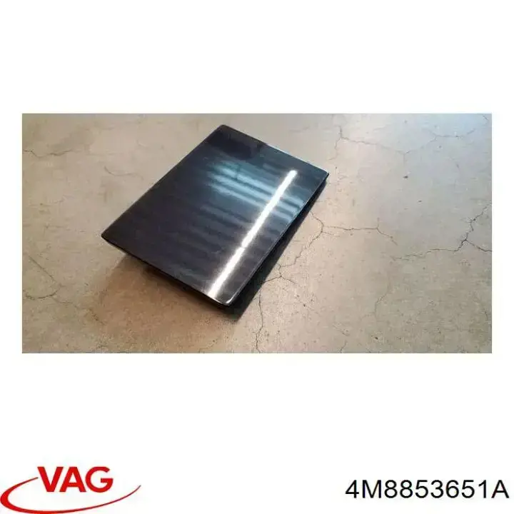 4M8853651A VAG Решітка радіатора