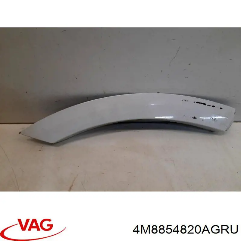 4M8854820AGRU VAG Молдинг арки колеса заднього, правий