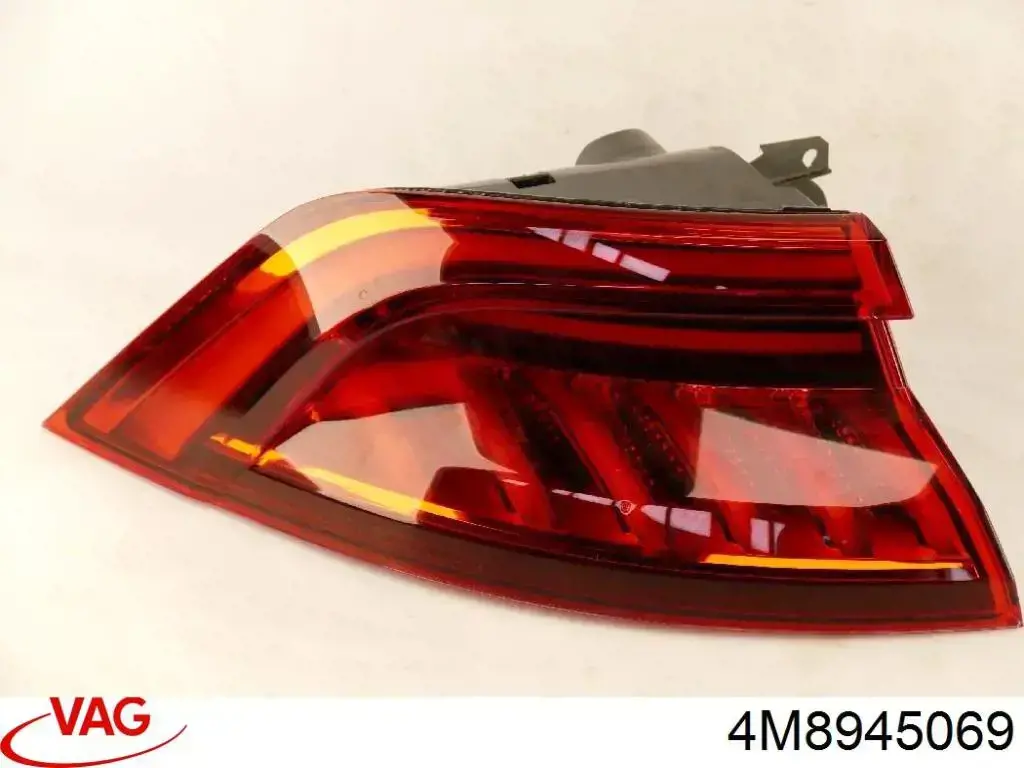 Задня ліва зовнішня фара VAG 4M8945069 ціна, від 285.53 USD