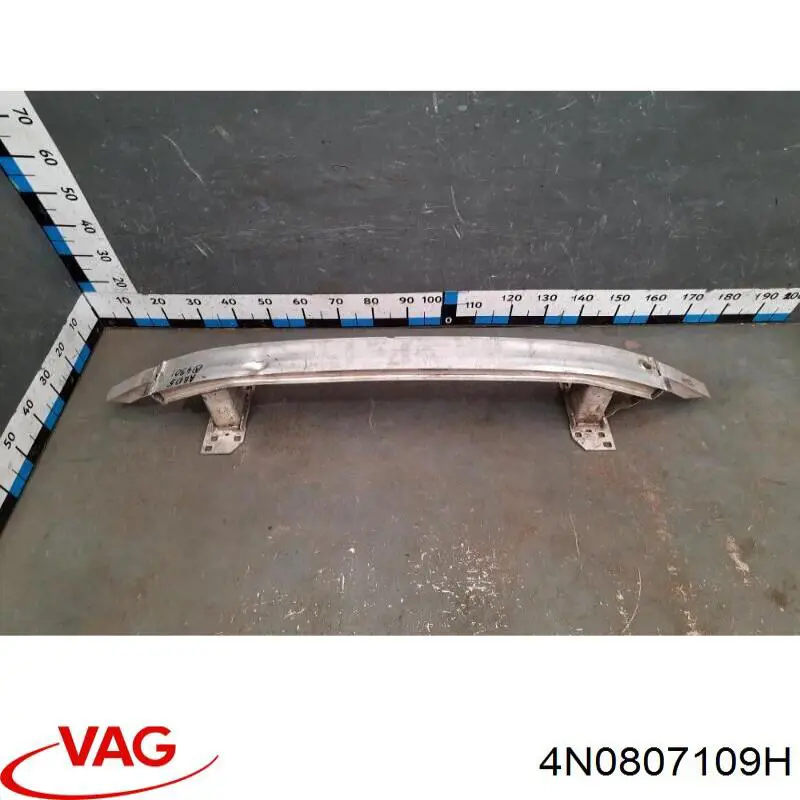 Шина бампера переднього VAG 4N0807109F ціна, від 168.13 USD