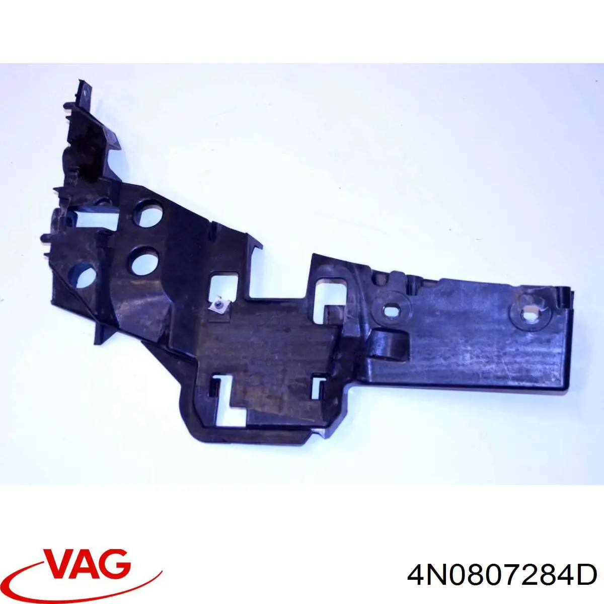 Направляюча переднього бампера, права VAG 4N0807284D ціна, від 12.94 USD