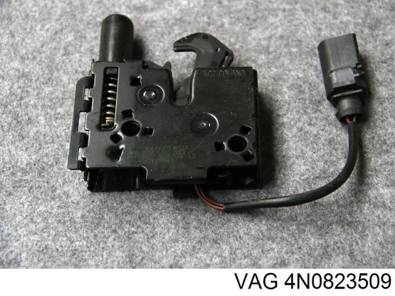 4N0823509 VAG Запор капота (замок і привід замка капота)