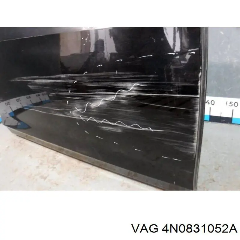 Купити 4N0831052A VAG Двері праві передні