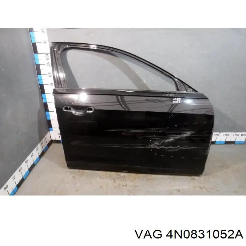 Двері передні, праві VAG 4N0831052A ціна, від 1013.50 USD