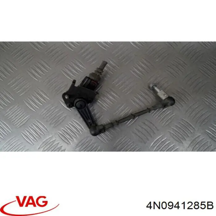 Купити 4N0941285B VAG Датчик рівня положення кузова, передній лівий