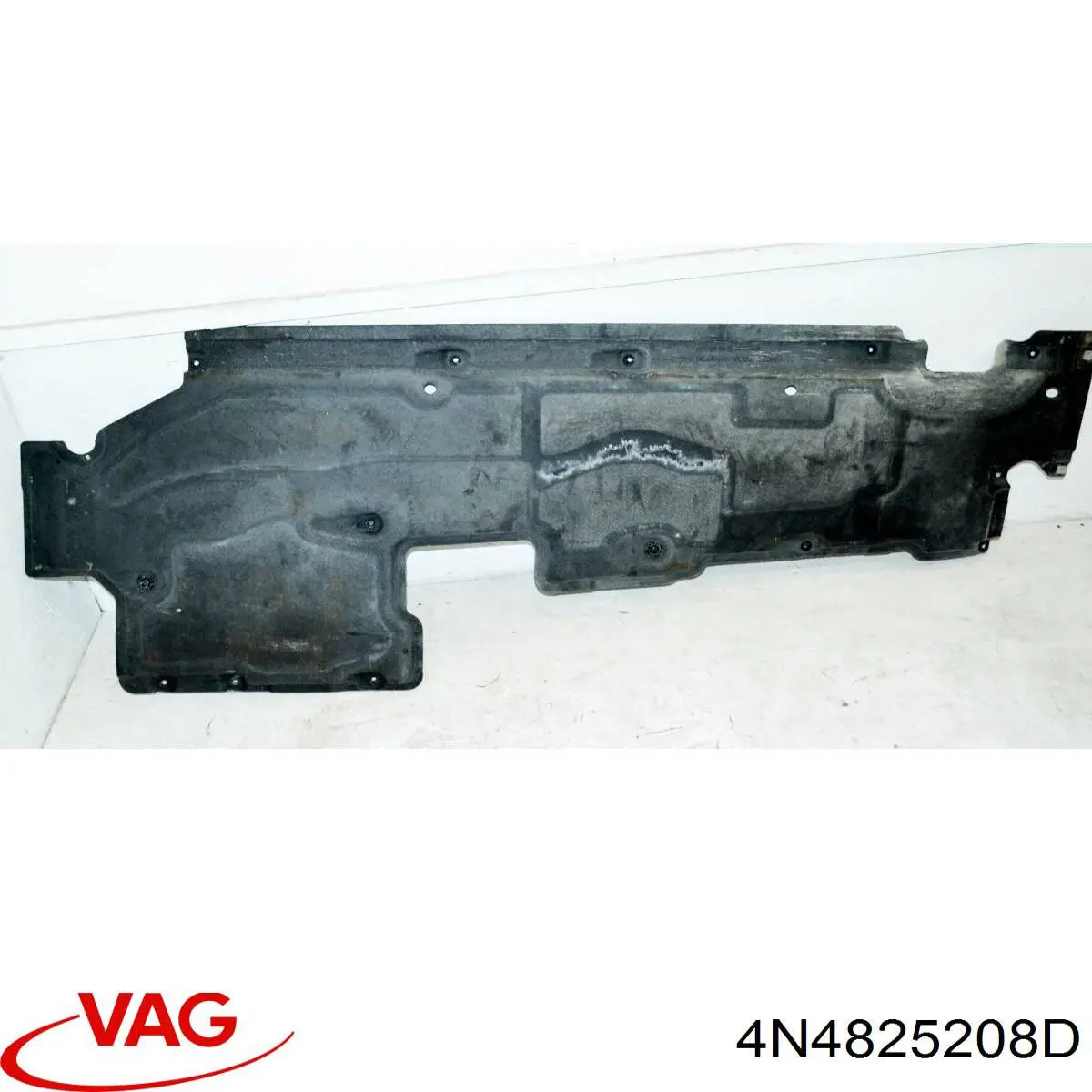 Захист днища, правий VAG 4N4825208D ціна, від 78.46 USD