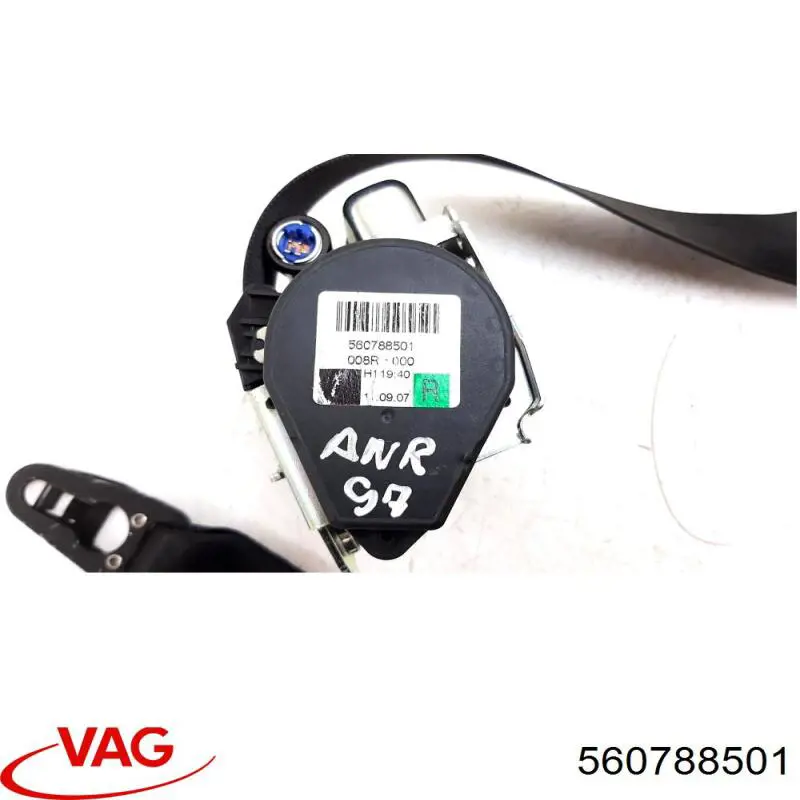 Пасок безпеки передній правий 560788501 VAG