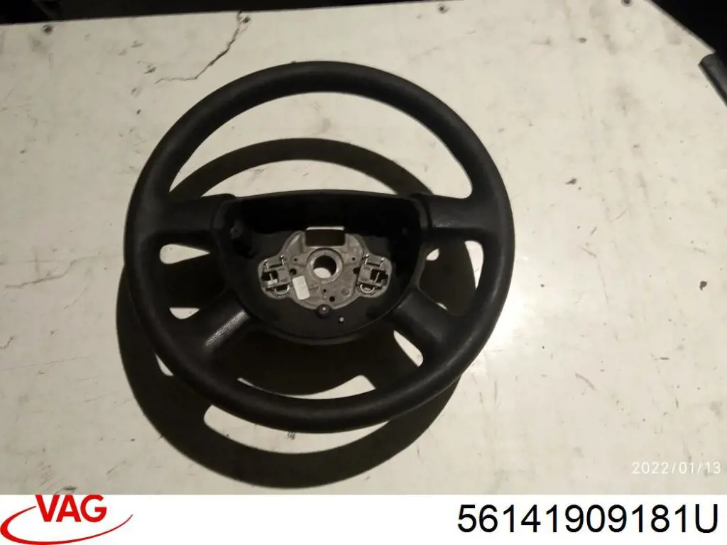 Рульове колесо VAG 56141909181U ціна, від 35.19 USD