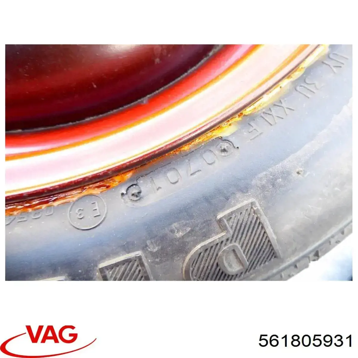 Кронштейн-адаптер кріплення фари передньої, лівою 561805931 VAG
