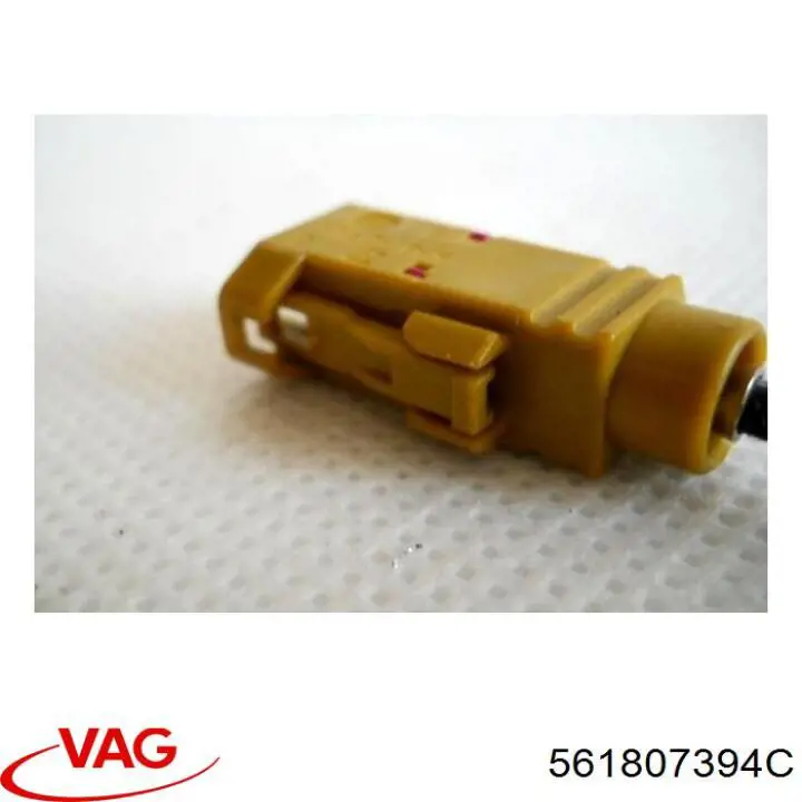 Купити 561807394B VAG Кронштейн бампера заднього, правий