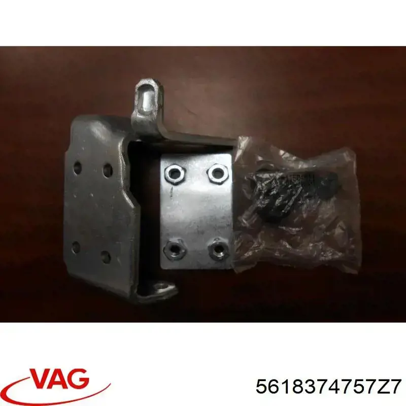 Купити 561837475C VAG Молдинг опускного скла нижній, двері передньої, лівої