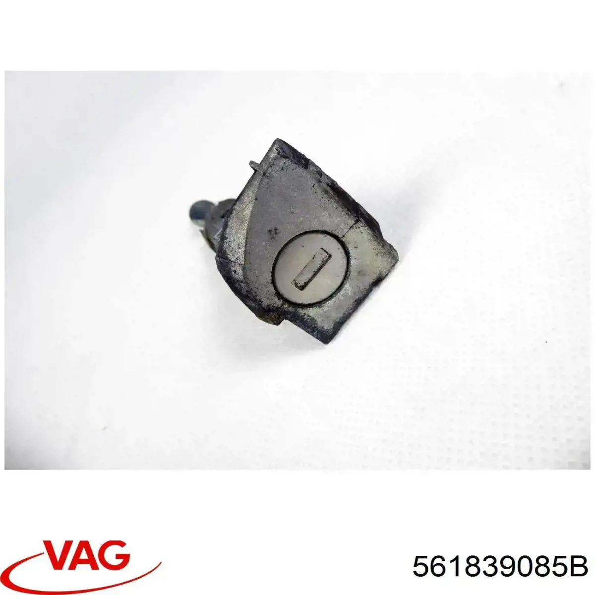 Трос відкривання двері передньої 561839085B VAG