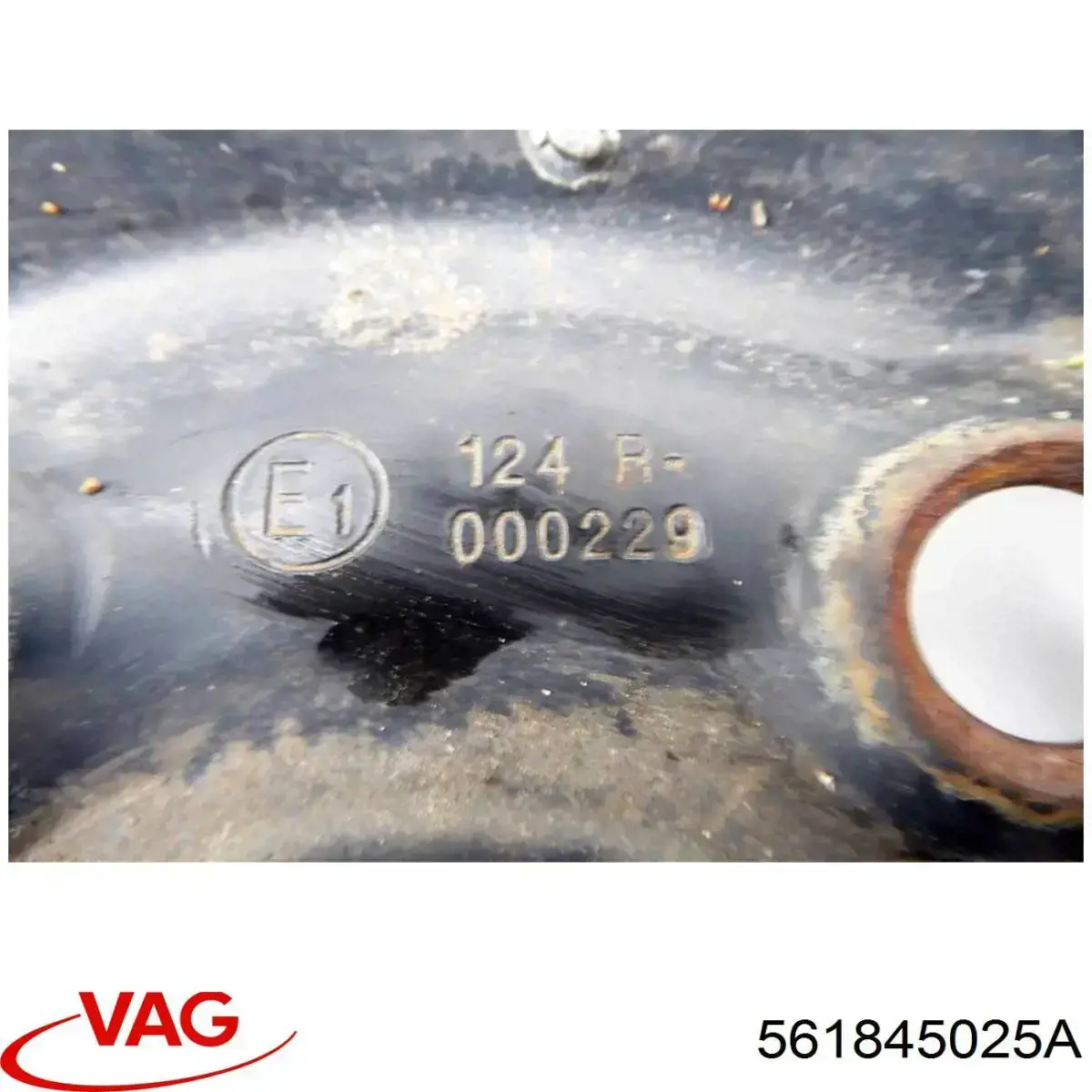 Купити 561845025A VAG Скло задньої двері лівої