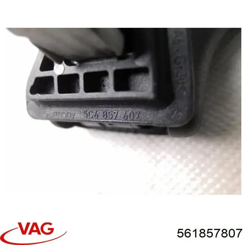 Купити 561857807 VAG Пасок безпеки задній центральний