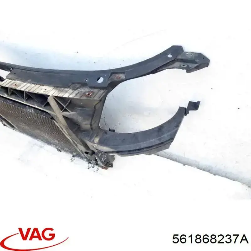 Обшивка стійки кузова внутрішня, передня ліва 561868237A VAG
