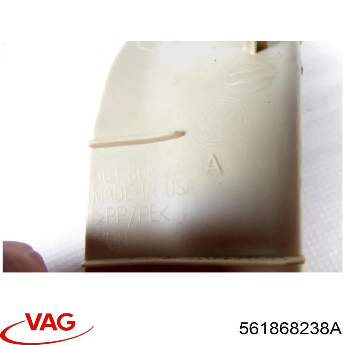 561868238A VAG Обшивка стійки кузова внутрішня, передня права