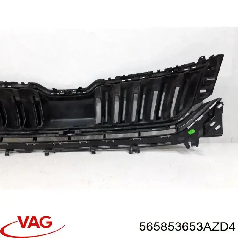 Решітка радіатора 565853653AZD4 VAG