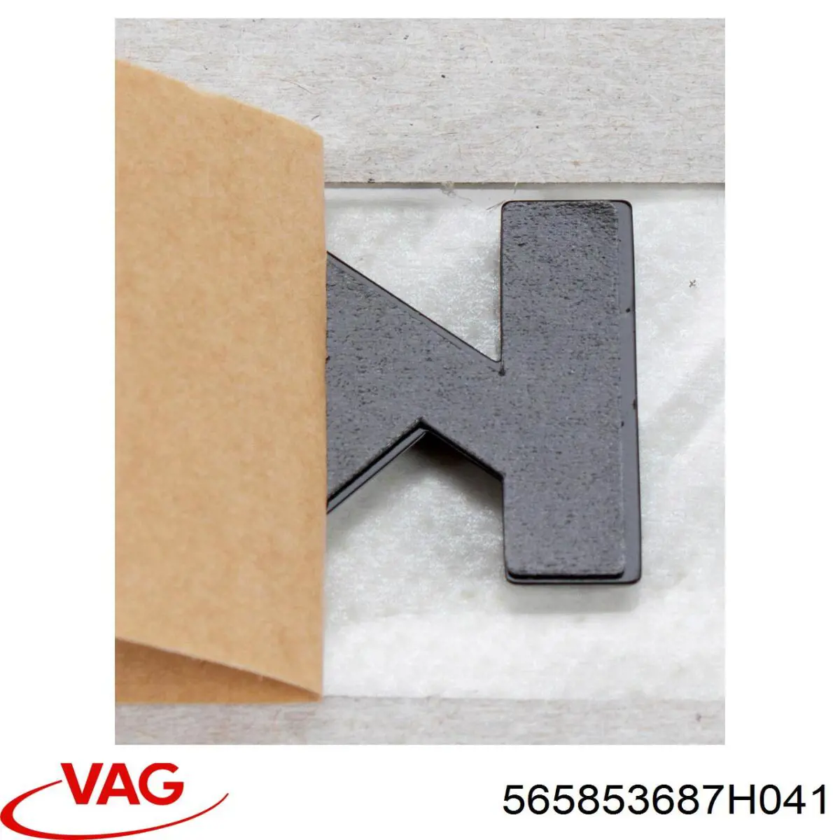 Купити 565853687H041 VAG Емблема кришки багажника, фірменнийзначок