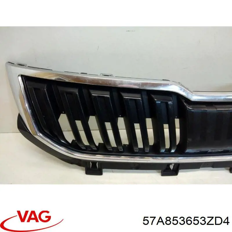 Решітка радіатора 57A853653ZD4 VAG