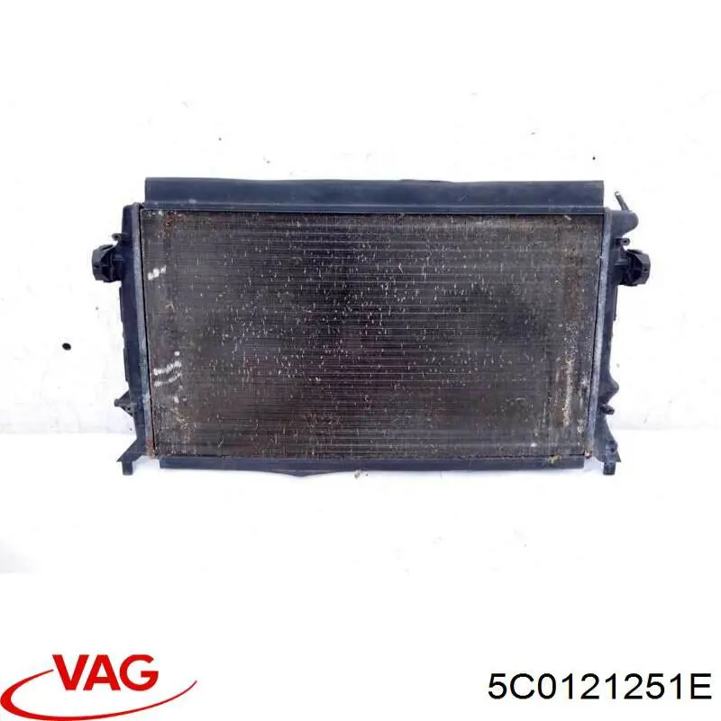 Радіатор 5C0121251E VAG
