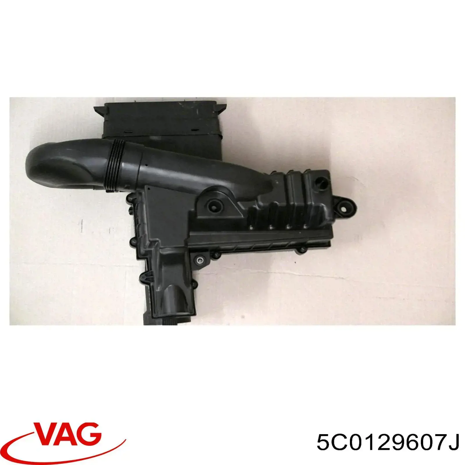 Корпус повітряного фільтра VAG 5C0129607J ціна, від 274.73 USD