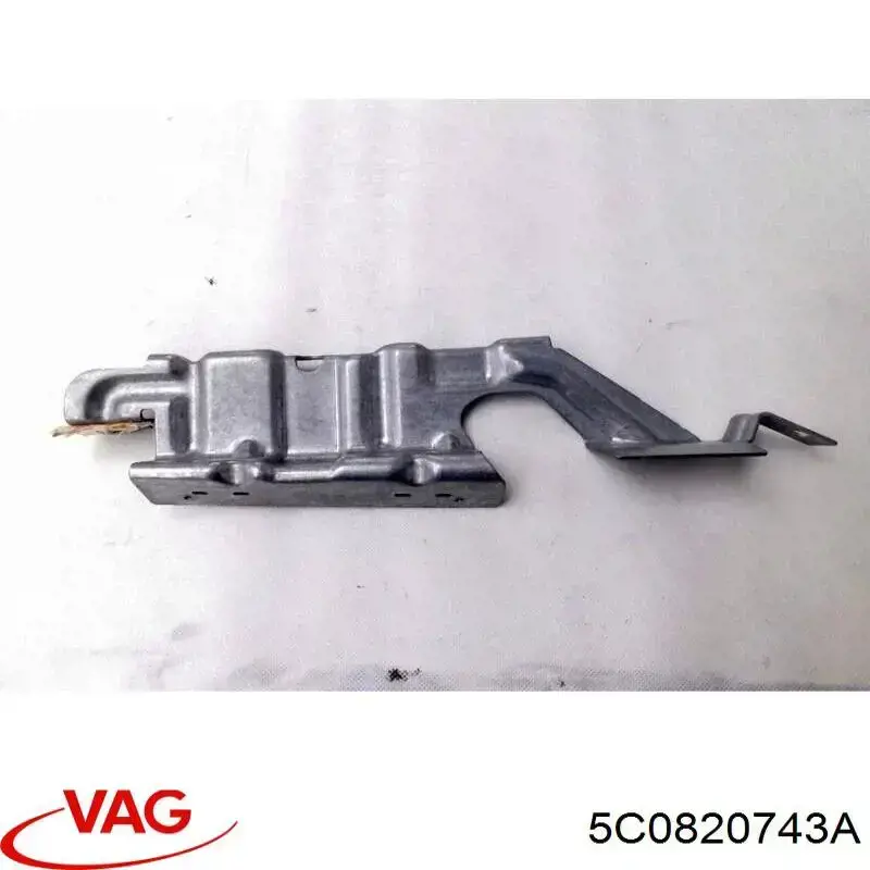 Шланг кондиціонера, від випарника до компресора VAG 5C0820743A ціна, від 27.51 USD