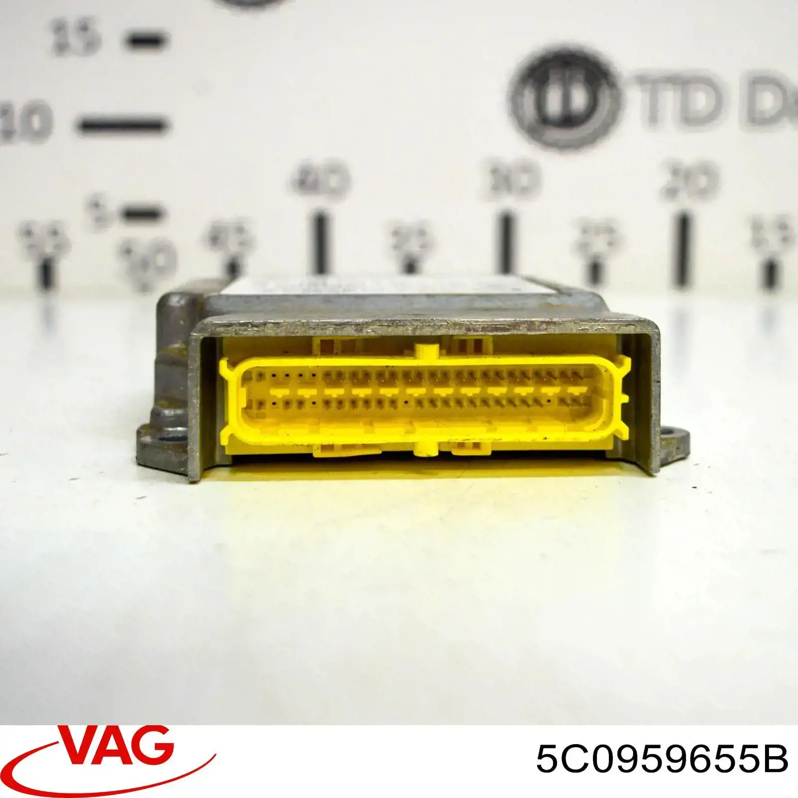  VAG 5C0959655B ціна, від 34.21 USD