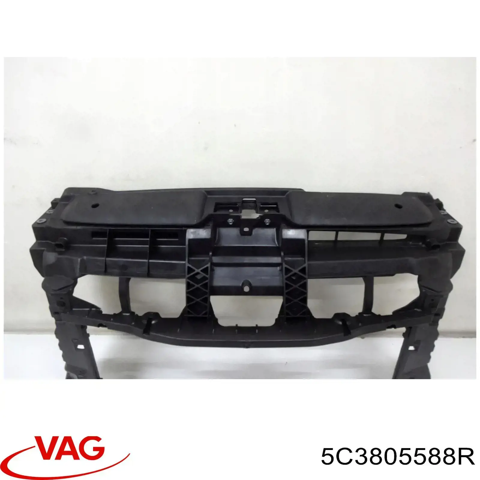 Панель передня VAG 5C3805588R ціна, від 480.80 USD