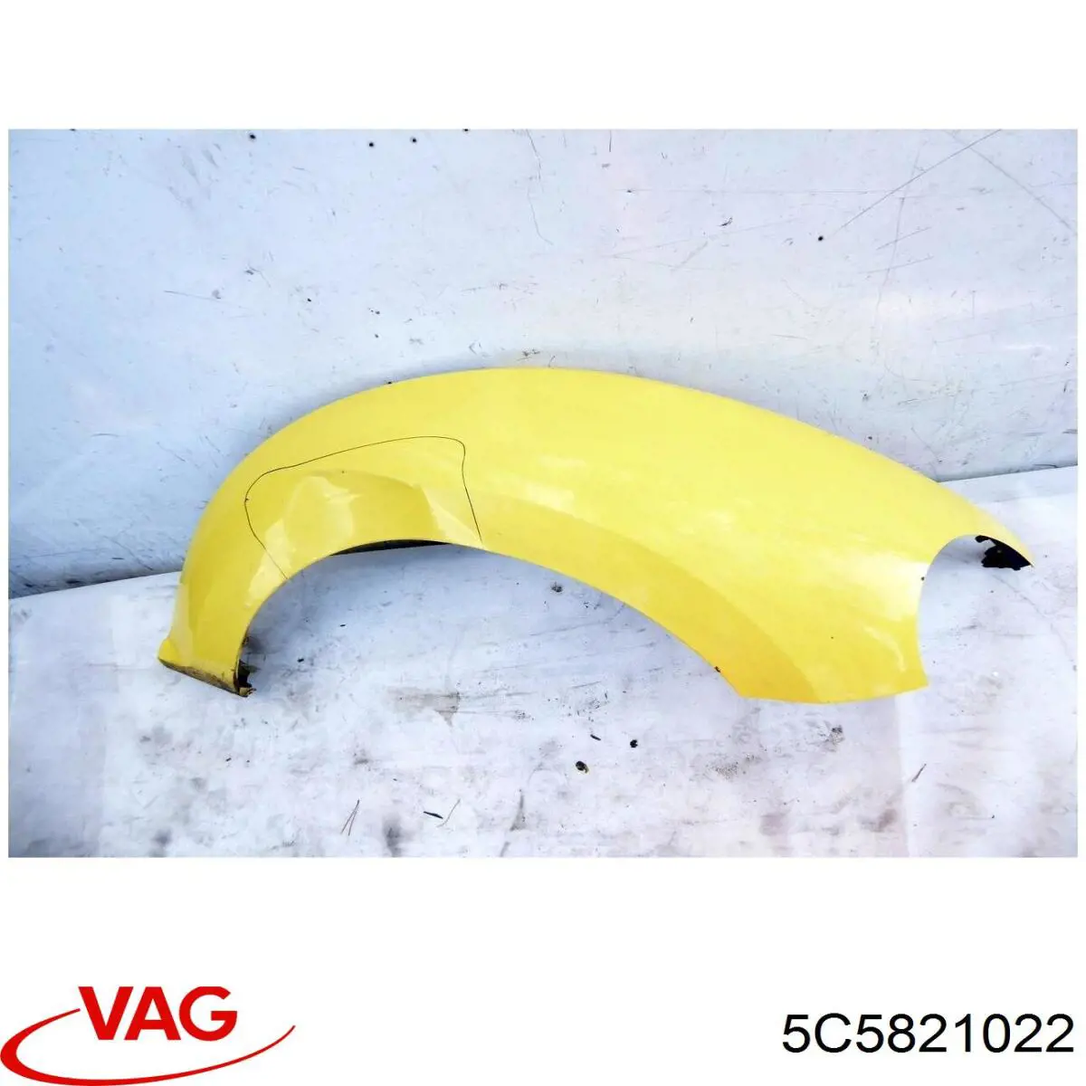 5C5821022C VAG Крило переднє праве