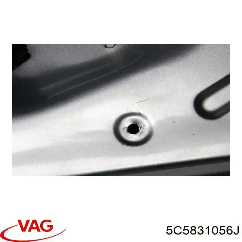 Купити 5C5831056J VAG Двері праві передні