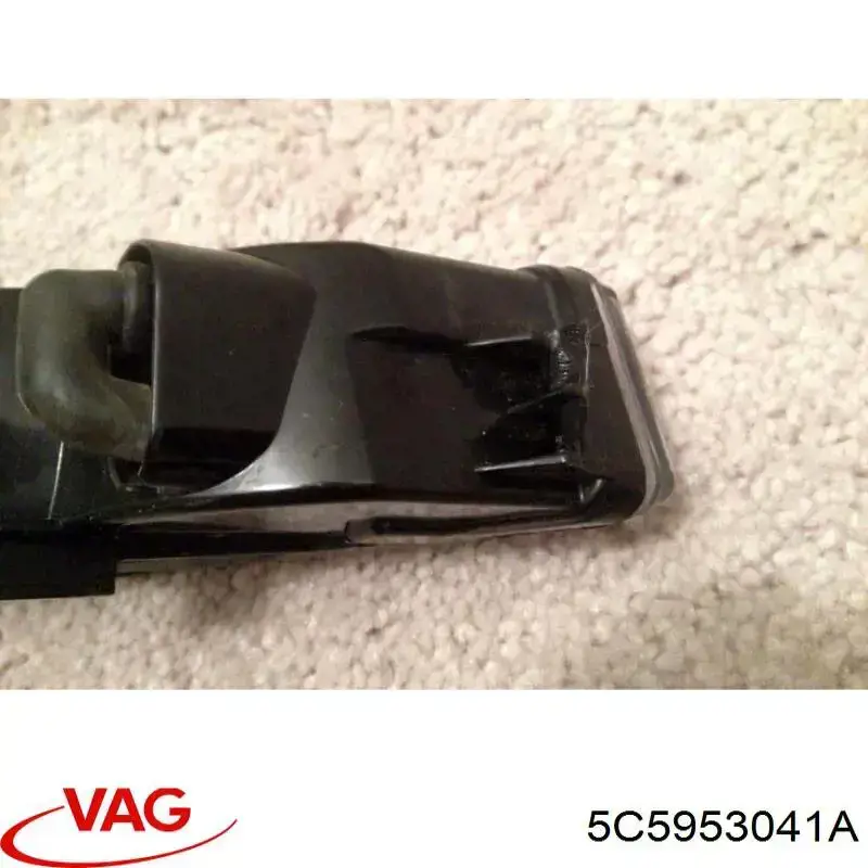 Габарит-покажчик повороту в бампері, лівий VAG 5C5953041