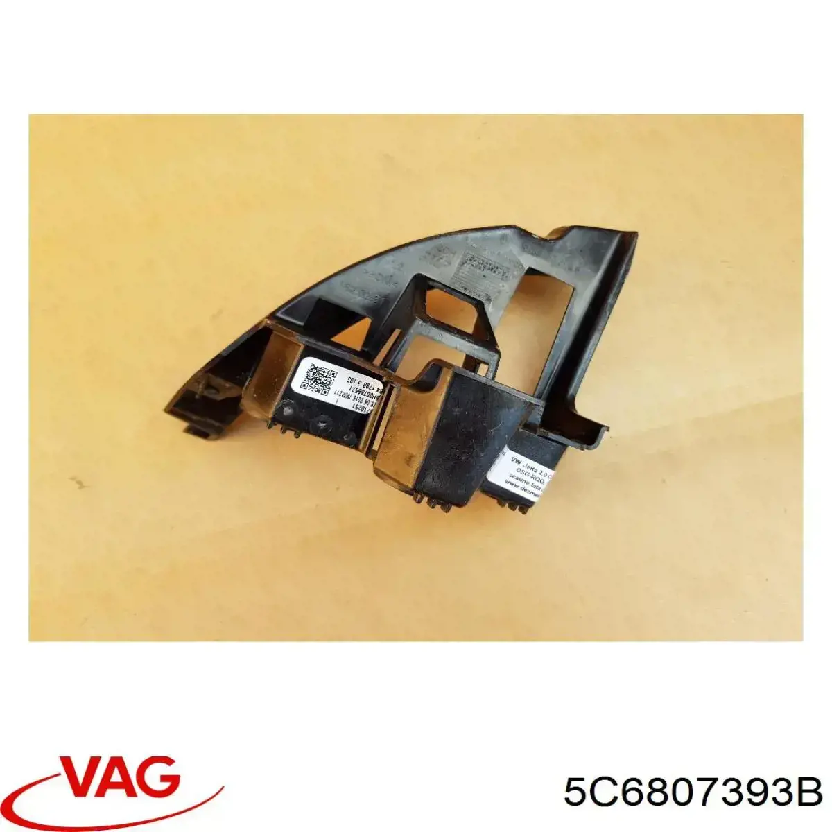 Лівий кронштейн заднього бампера VAG 5C6807393B ціна, від 9.04 USD