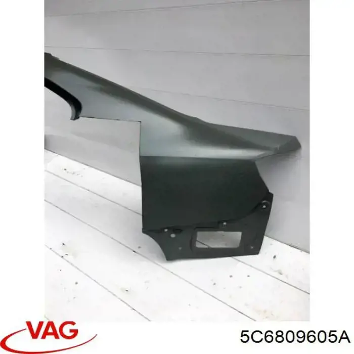 Купити 5C6809605 VAG Боковина кузова ліва