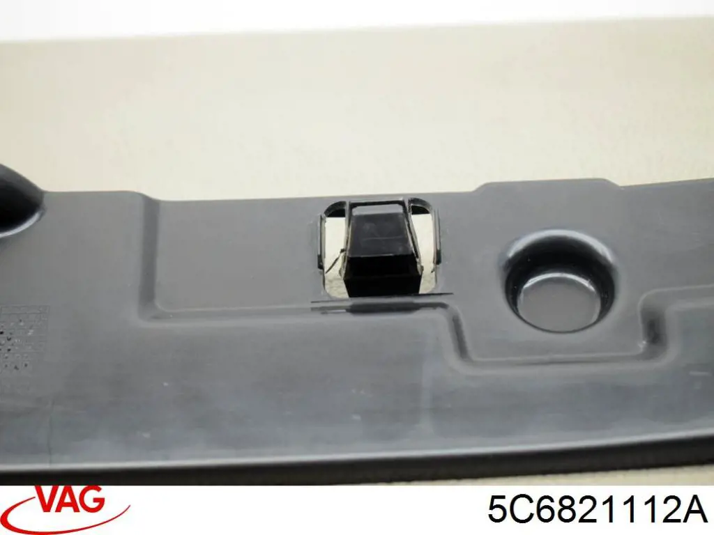 Ущільнювач крила 5C6821112A VAG