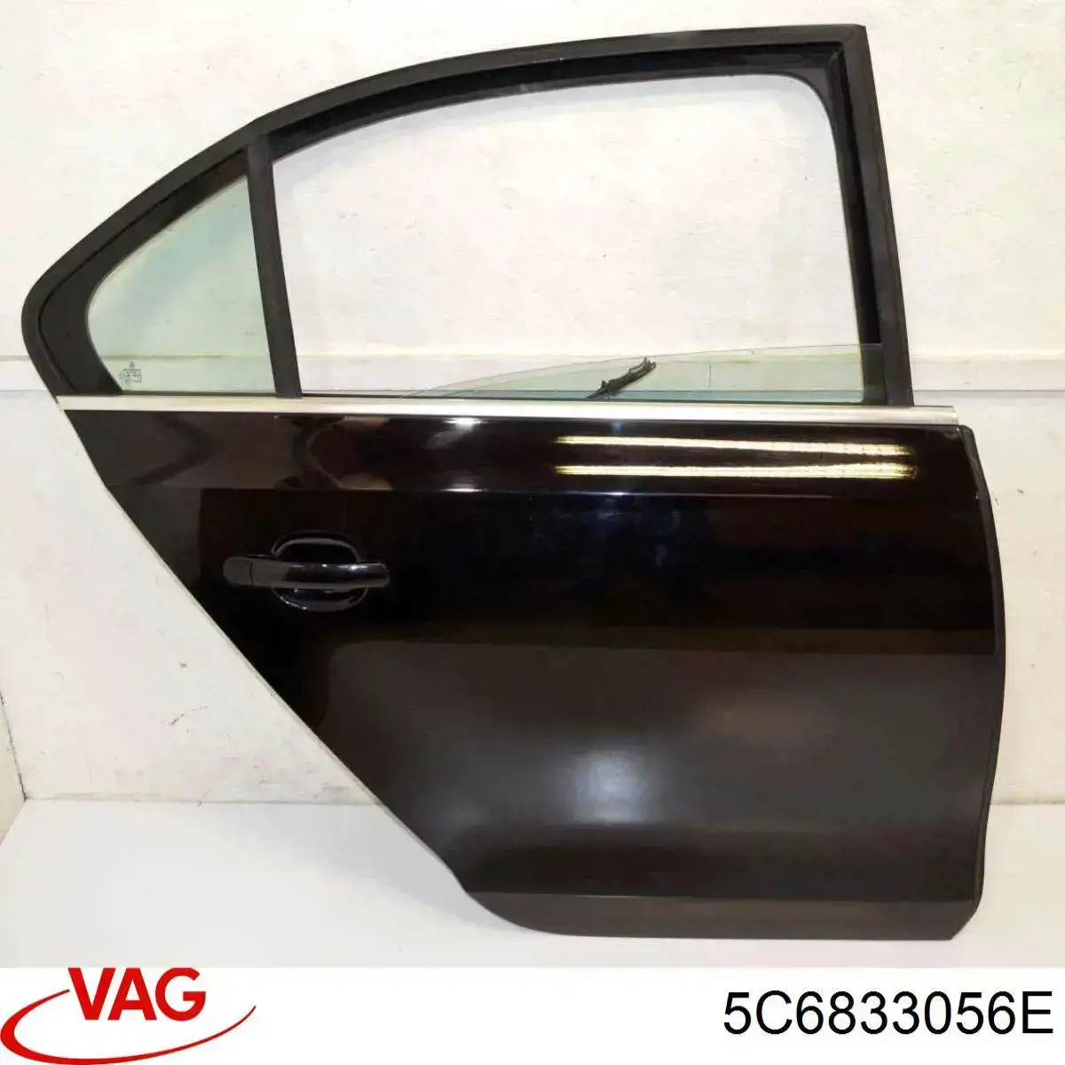 Купити 5C6833112 VAG Двері задні, праві