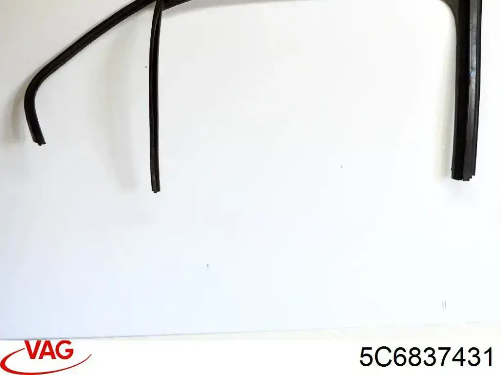  VAG 5C6837431