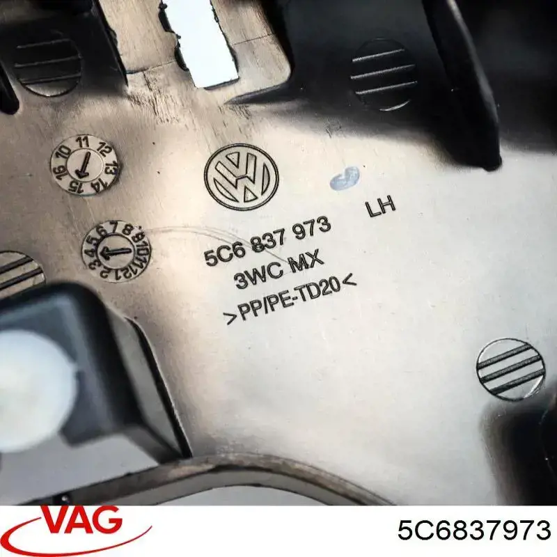  VAG 5C6837973