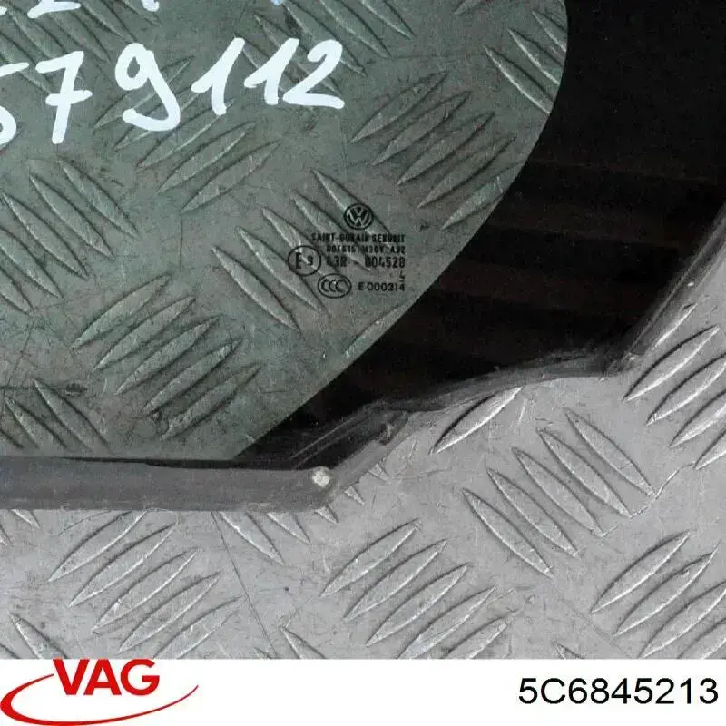Скло-кватирка двері, задній, лівою 5C6845213 VAG