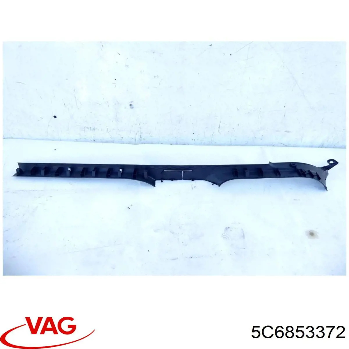 VAG 5C6853372