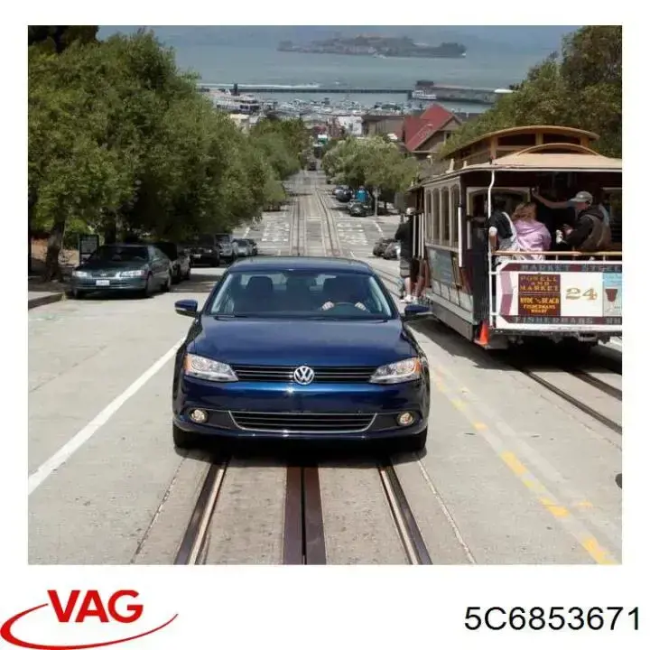 Купити 5C6853671 VAG Решітка переднього бампера, центральна